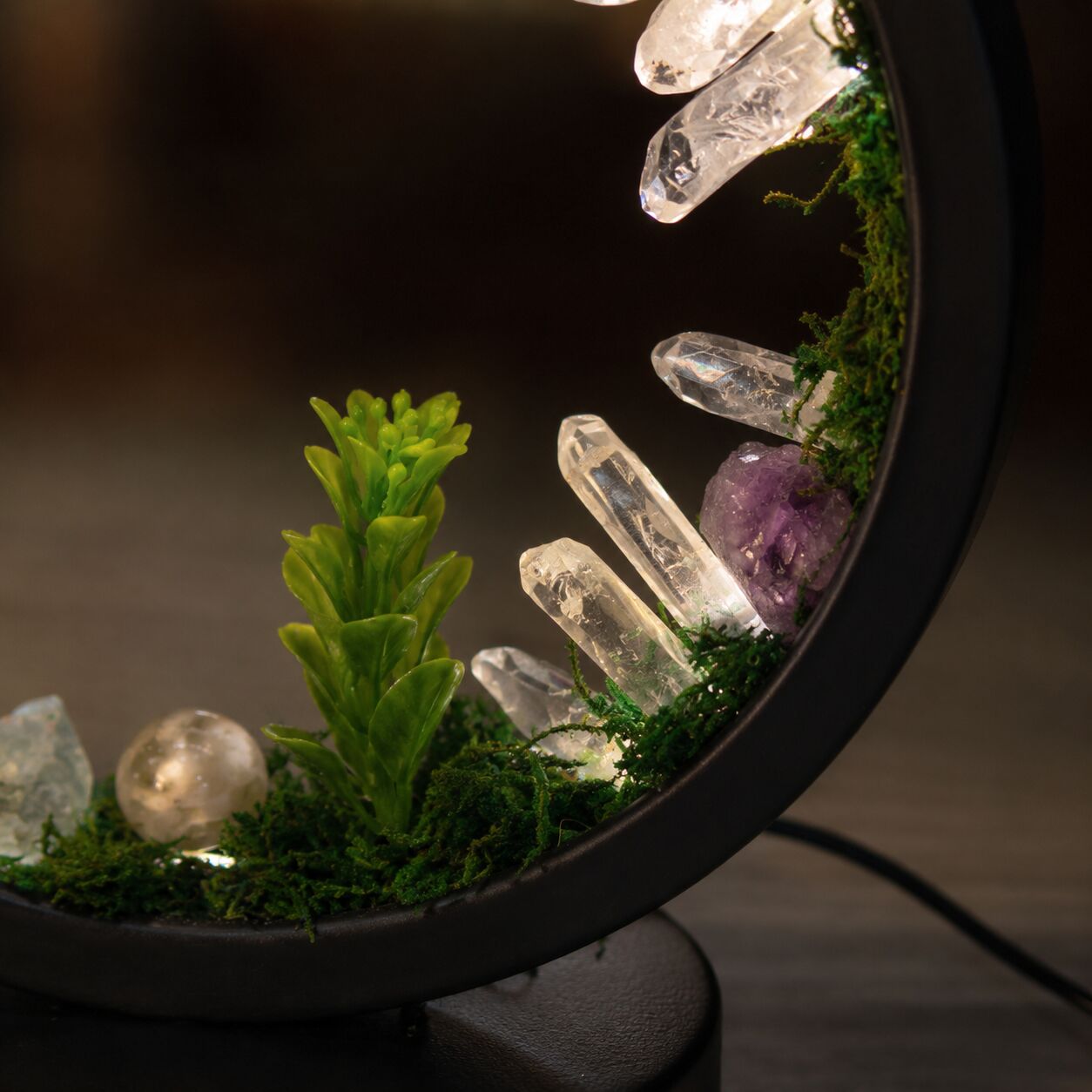 Natural Quartz Forest LED Lamp