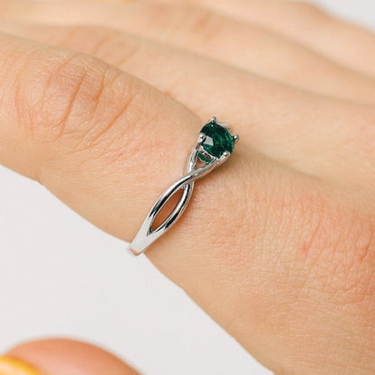 Silver Emerald Ring