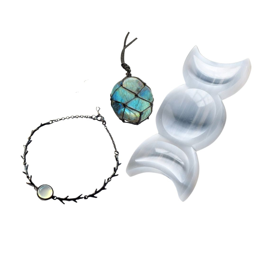 The Moon Witch Essentials – Sacred Tools for Lunar Practice